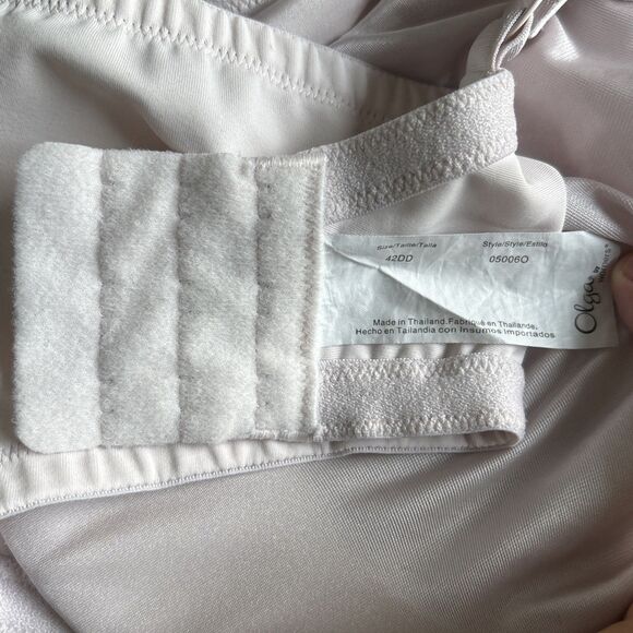 Olga Full Coverage Balconette Bra Pink Satin With Bow Detail Size 40DD - Picture 5 of 7